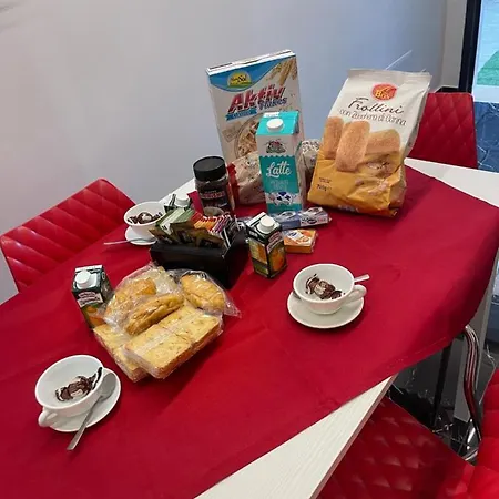 Lux House Airport Naples