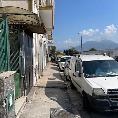 Lux House Airport Νάπολη