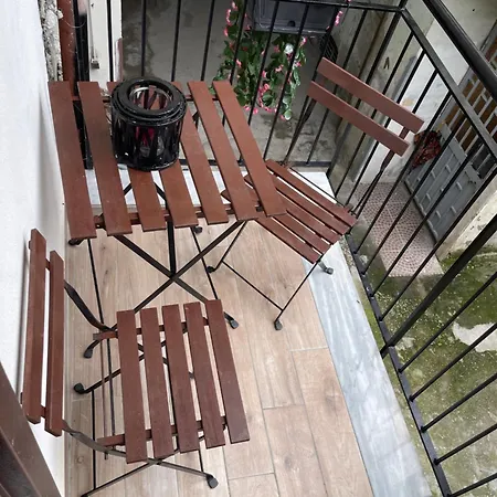 Lux House Airport * Νάπολη