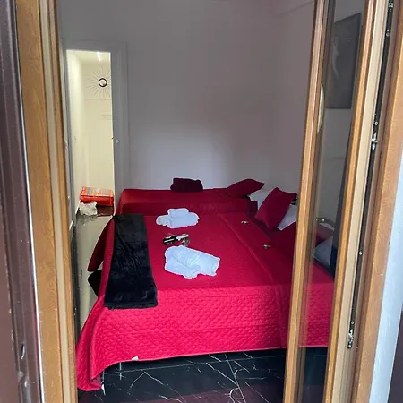 Lux House Airport Guest house Naples