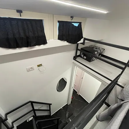 Guest house Lux House Airport Naples