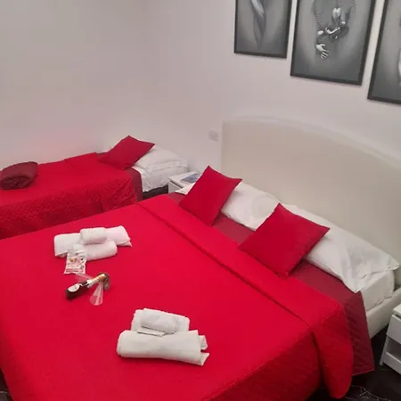 Lux House Airport Guest house *