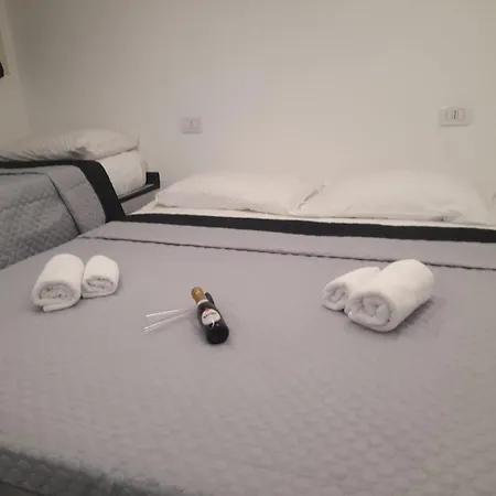 Πανσιόν Lux House Airport *