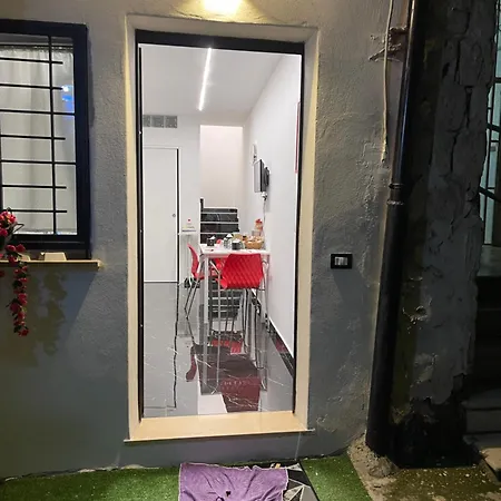 Lux House Airport Νάπολη