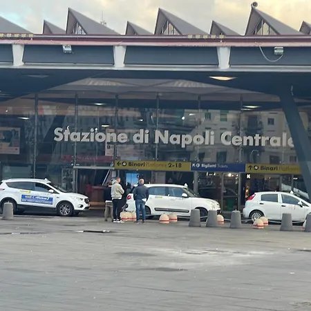 Lux House Airport Πανσιόν